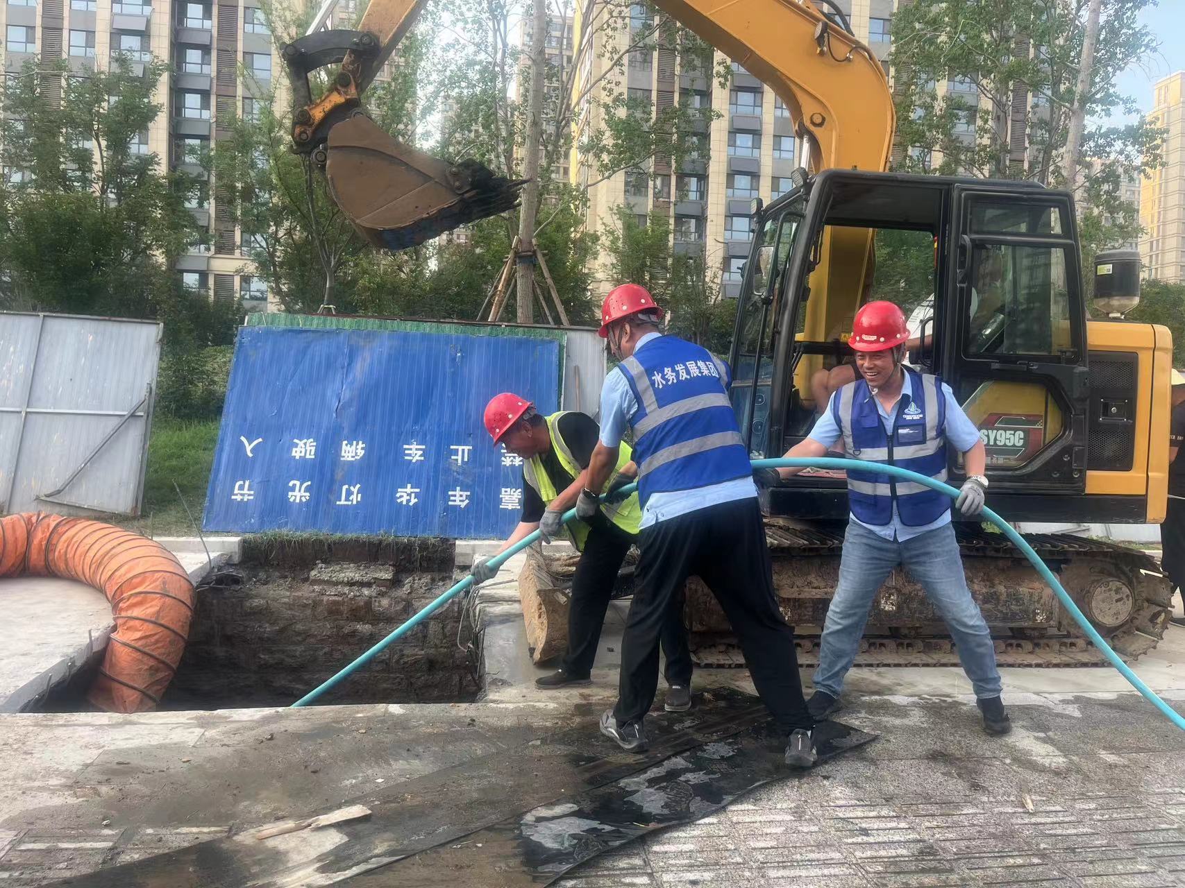 北辛大干渠清淤作业