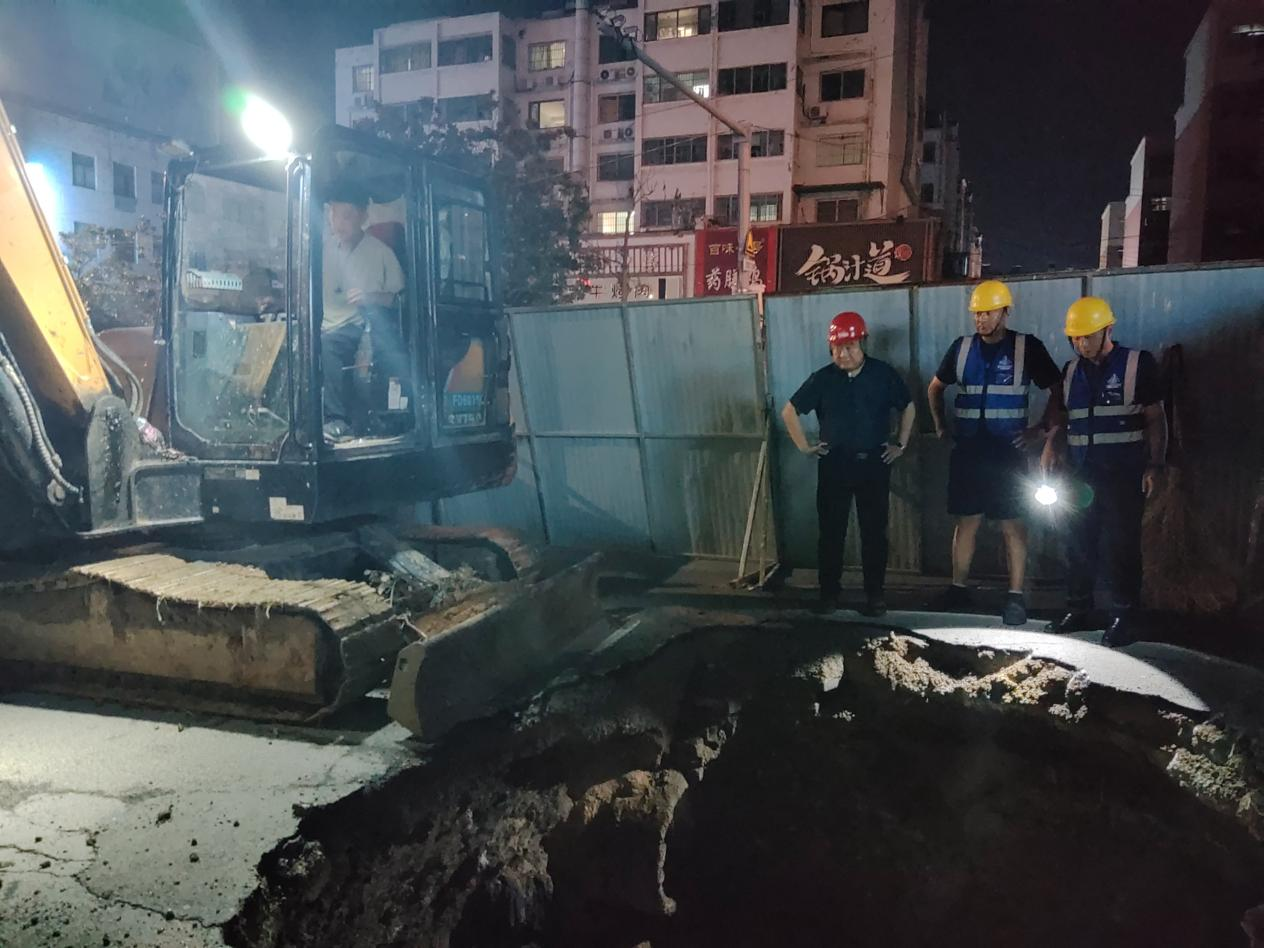 【集团动态】抢修破损污水管道  畅通城市地下动脉