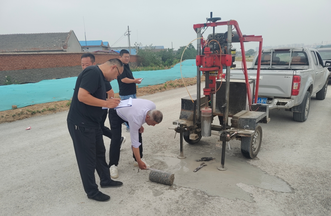 墨子湖环库路提升工程上库水稳层取芯送检