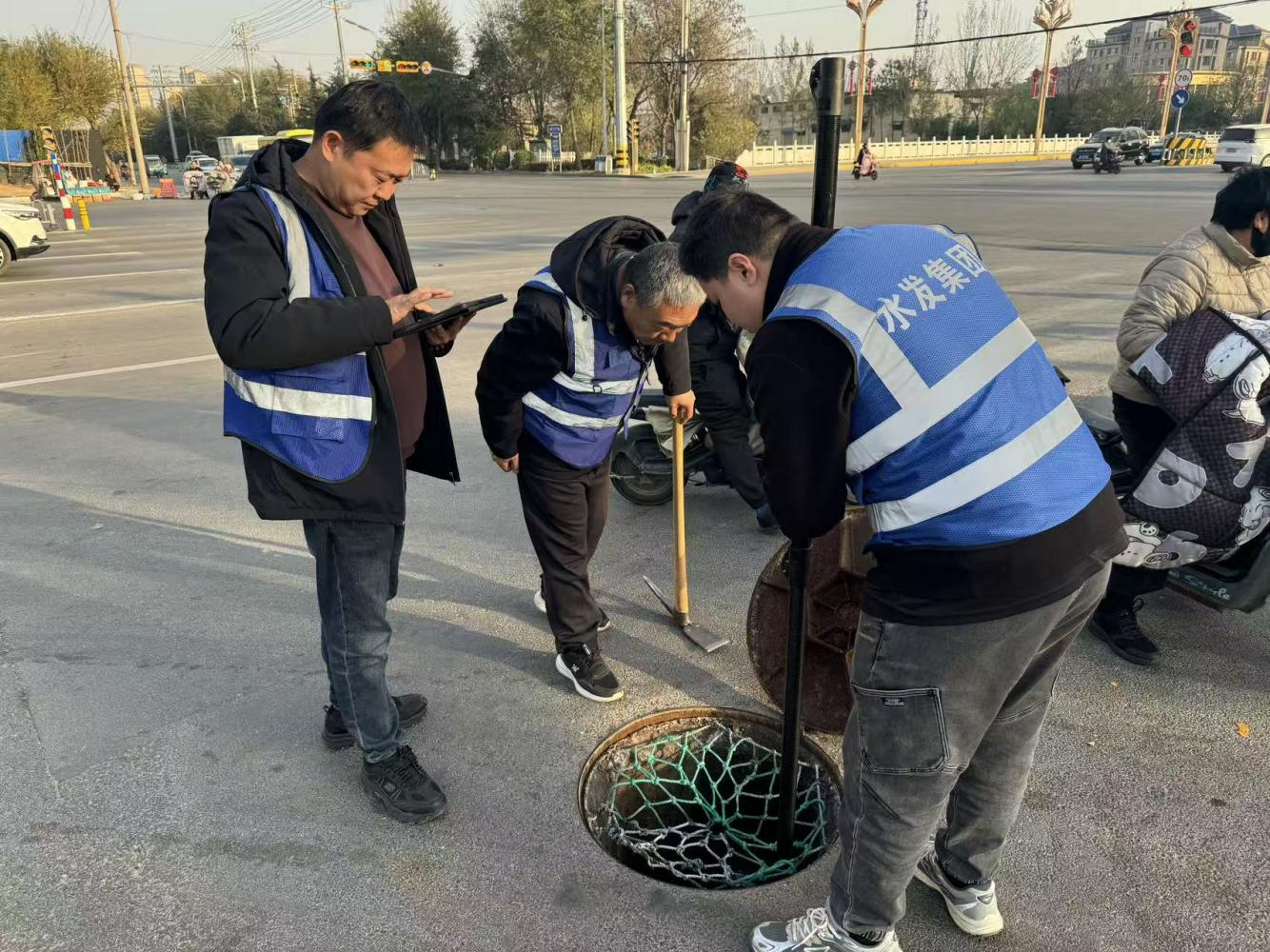 【集团动态】冬季管网巡查养护“不降温”  全力守护城市排水“生命线”