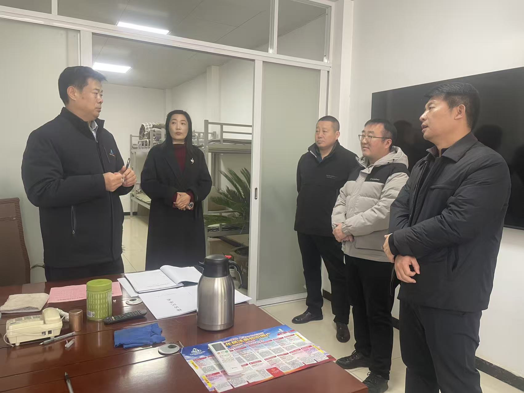 集团纪检监察室联合党政办公室对子公司节日期间值班值守、公车使用等进行督查